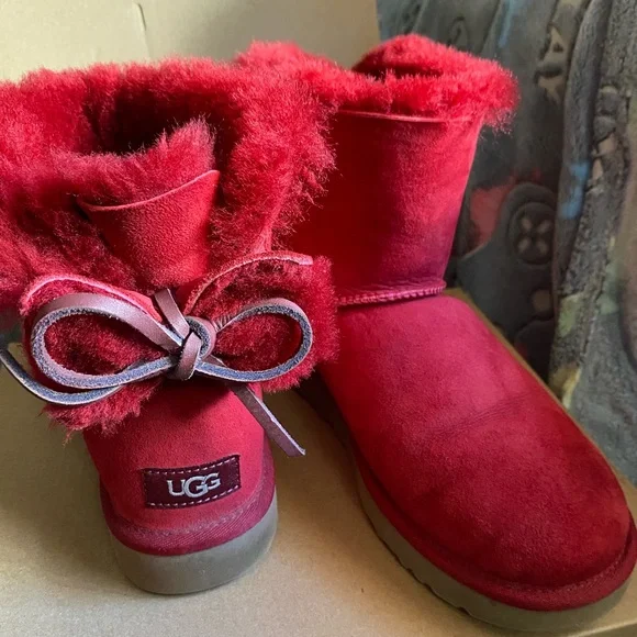 UGG Red Winter Boots for Women - Picture 3 of 6